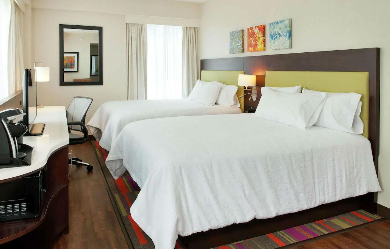 Hilton Garden Inn Pittsburgh Downtown Exterior foto