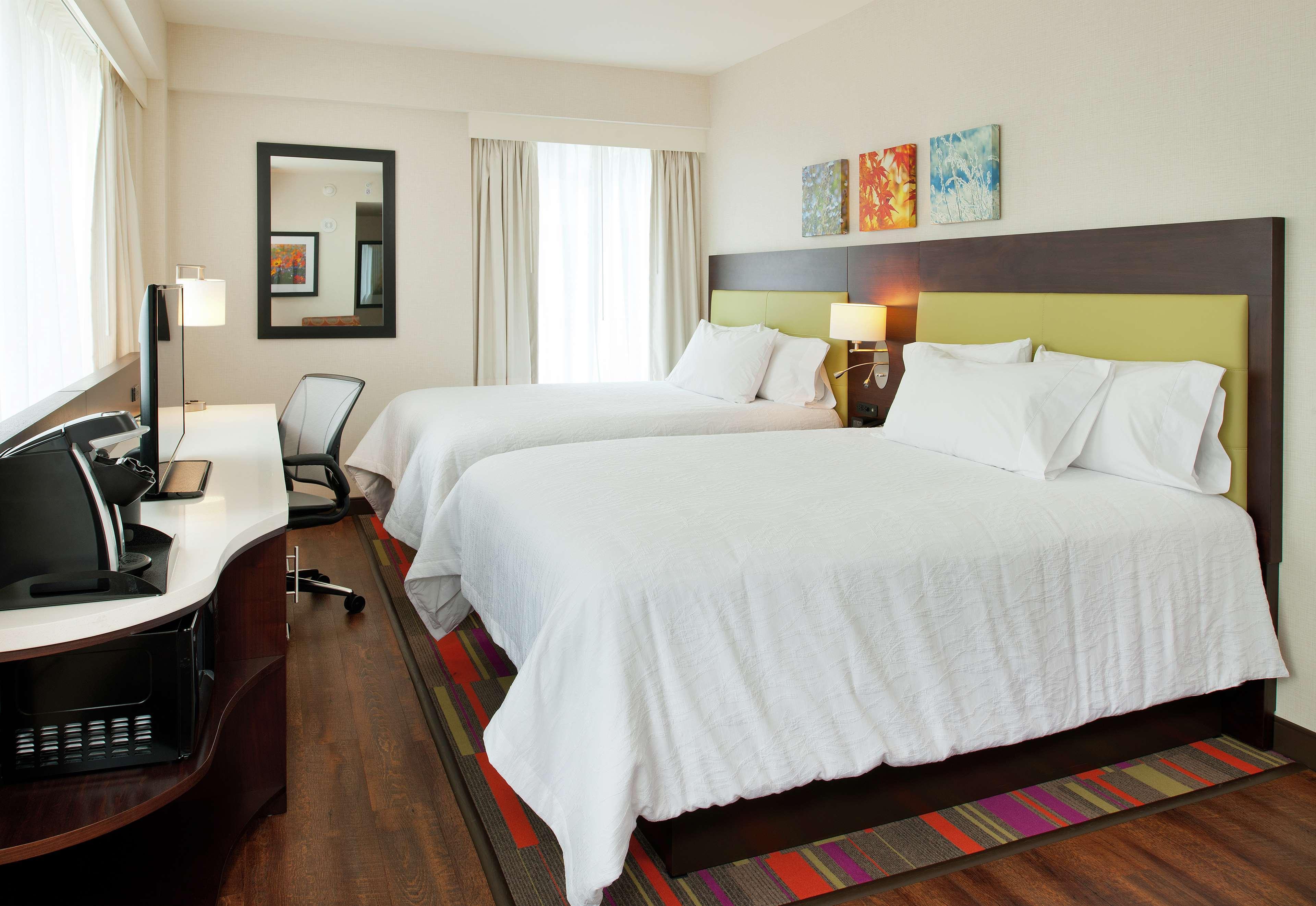 Hilton Garden Inn Pittsburgh Downtown Exterior foto